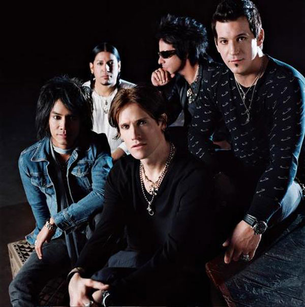 Buckcherry Photo ( ) -    /  - 5