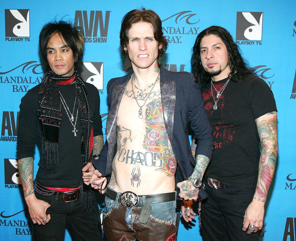 Buckcherry Photo ( ) -    /  - 8