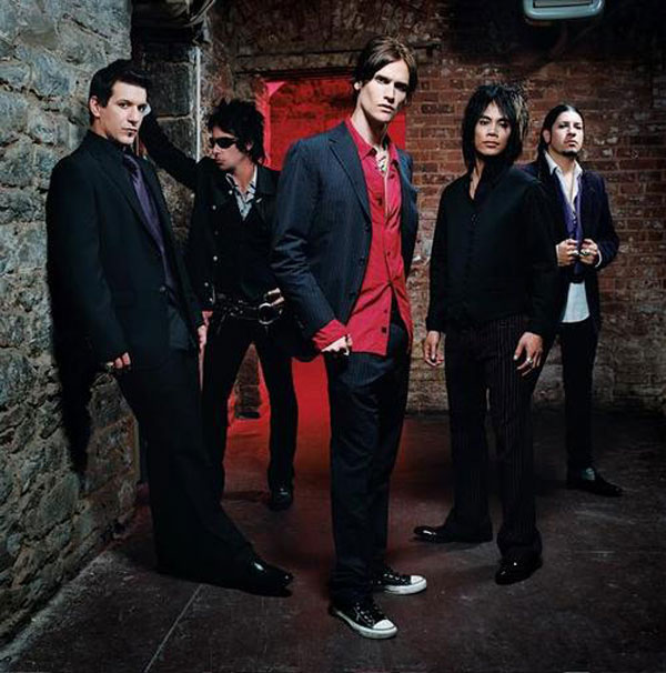 Buckcherry Photo ( ) -    /  - 27