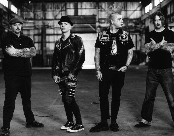 Dropkick Murphys Photo ( ̸ )  -- /  - 8