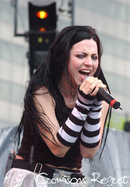 Amy Lee Photo (  )   Evanescence /  - 84