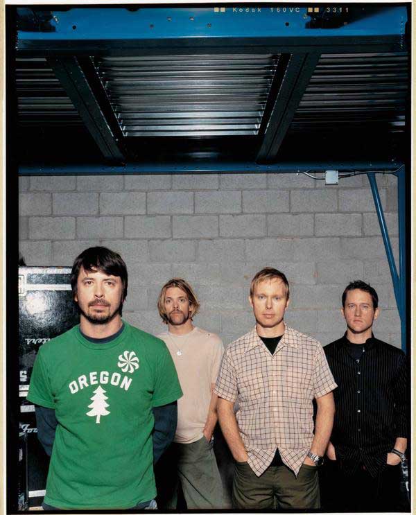 Foo Fighters Photo (  )   /  - 4