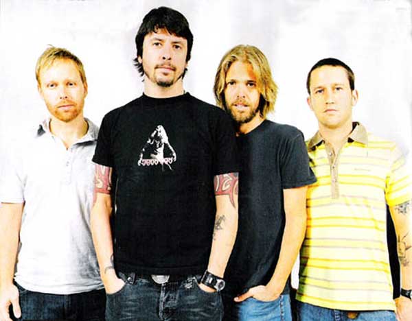 Foo Fighters Photo (  )   /  - 7