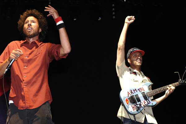 Rage Against The Machine Photo   /  - 14