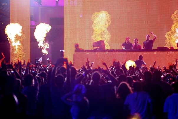 Swedish House Mafia Photo (   )    