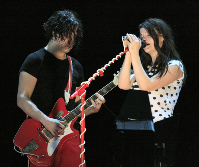 The White Stripes Photo (  )   /  - 13