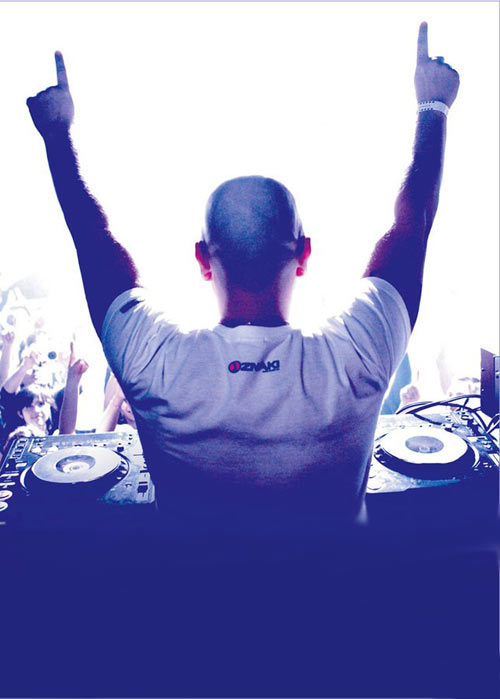 DJ     (DJ Fonar Photo)   /  - 2