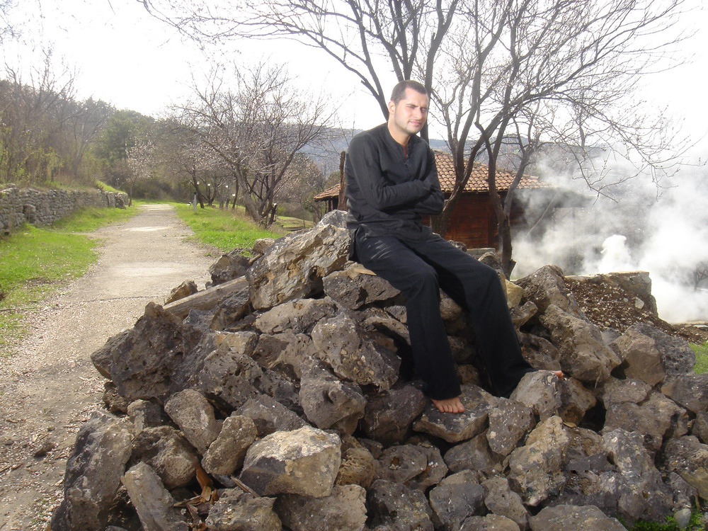    (Irakliy Pirtshalava Photo)  ,     /  - 60
