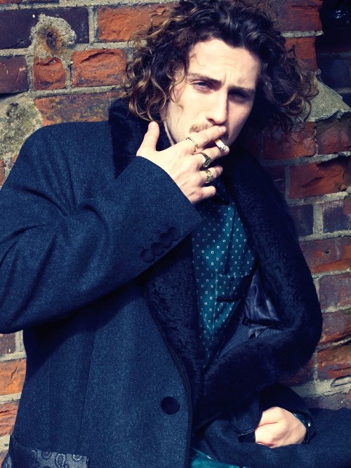 Aaron Taylor-Johnson Photo ( - )  ,    /  - 18