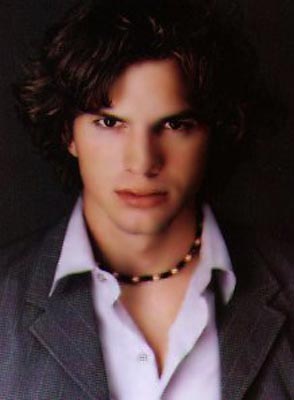 Ashton Kutcher Photo (  )  ,   ,     /  - 12