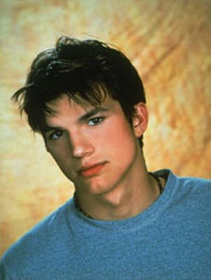 Ashton Kutcher Photo (  )  ,   ,     /  - 13