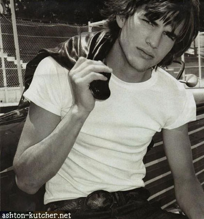 Ashton Kutcher Photo (  )  ,   ,     /  - 54