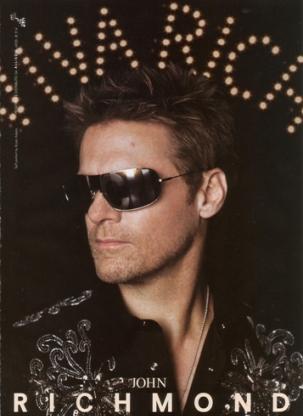 Bryan Adams Photo (  )   ,  /  - 9