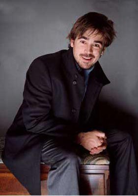 Colin Farrell Photo (  )    /  - 17