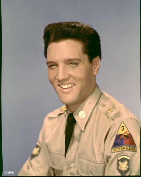 Elvis Presley Photo (  )    /  - 23