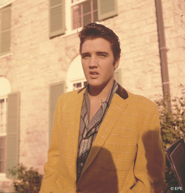 Elvis Presley Photo (  )    /  - 30