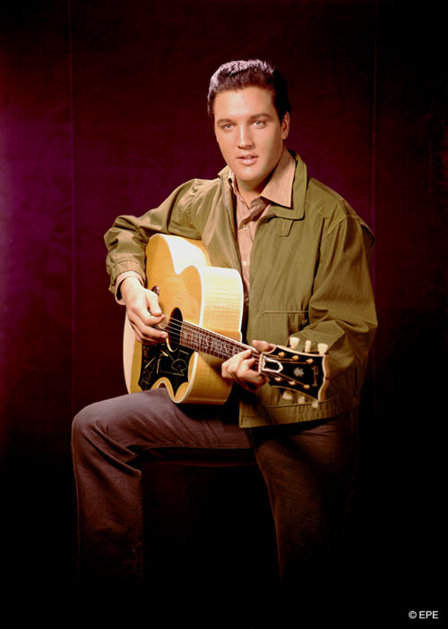 Elvis Presley Photo (  )    /  - 31