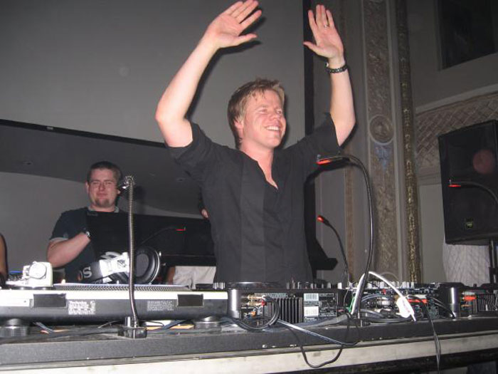 Ferry Corsten Photo (  )  ,  /  - 6