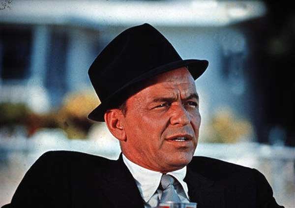 Frank Sinatra Photo (  )   /  - 8