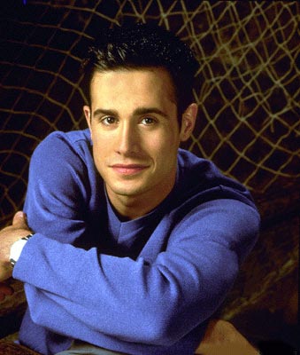 Freddie Prinze Jr Photo ( - )  ,    /  - 5