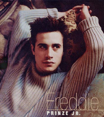 Freddie Prinze Jr Photo ( - )  ,    /  - 16