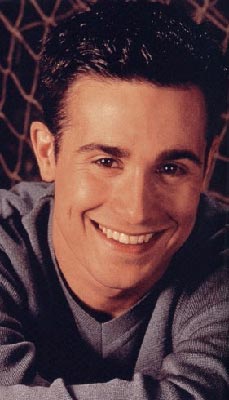 Freddie Prinze Jr Photo ( - )  ,    /  - 33