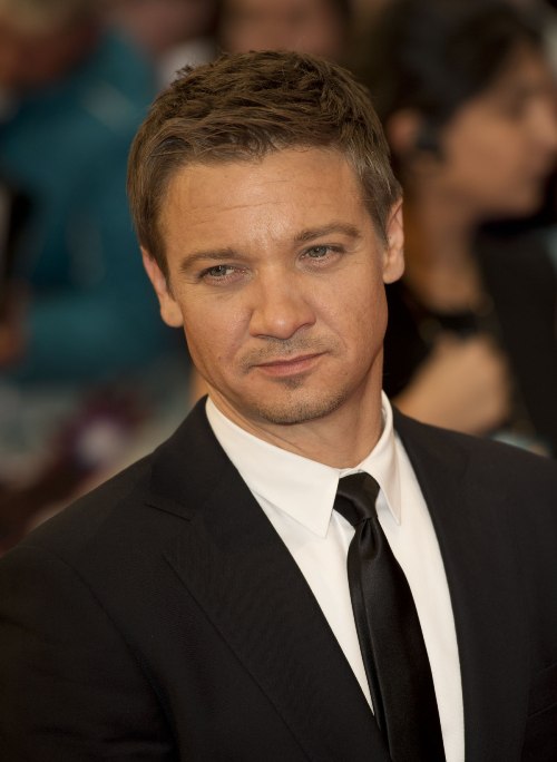 Jeremy Renner Photo (  )  ,      /  - 13