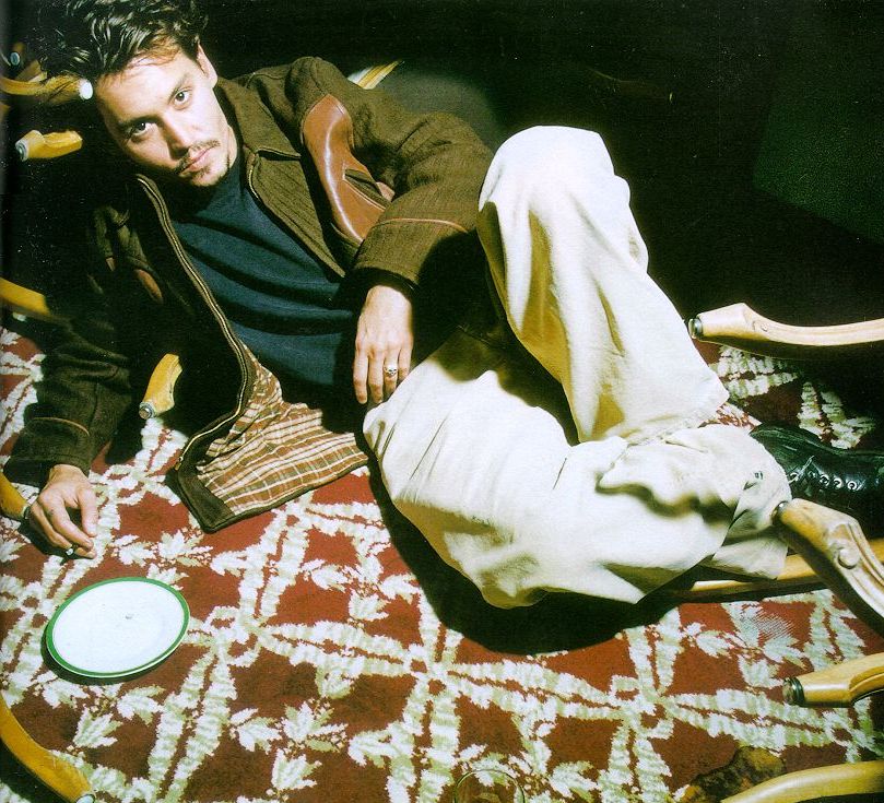 Johnny Depp Photo (  )    /  - 120