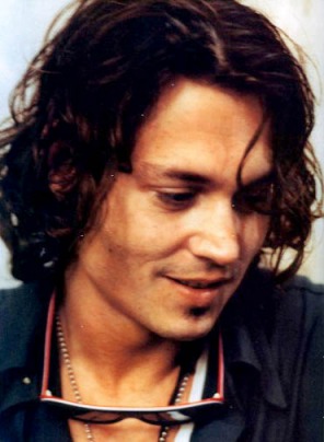 Johnny Depp Photo (  )    /  - 131