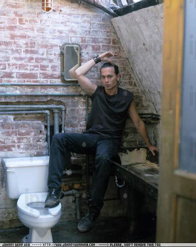 Johnny Depp Photo (  )    /  - 142