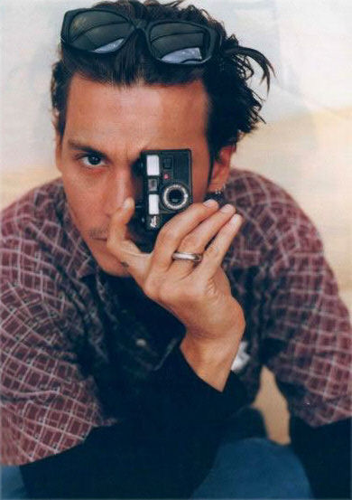 Johnny Depp Photo (  )    /  - 148
