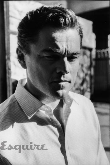 Leonardo DiCaprio Photo (   )   /  - 17