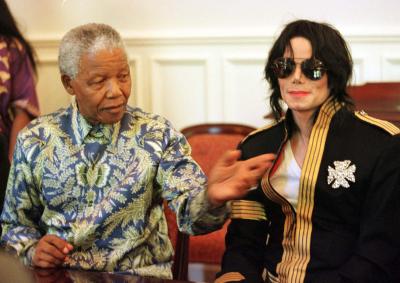 Michael Jackson Photo (  )  ,  - /  - 44