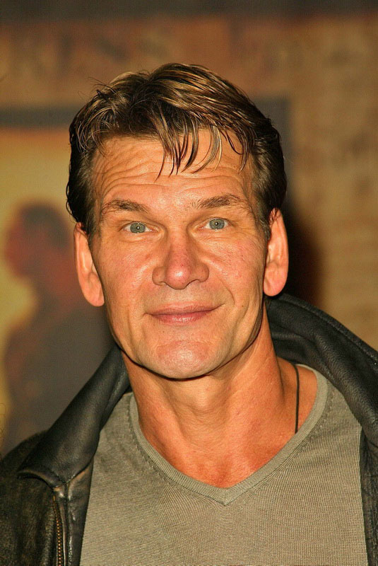 Patrick Swayze Photo (  )    ,  /  - 24