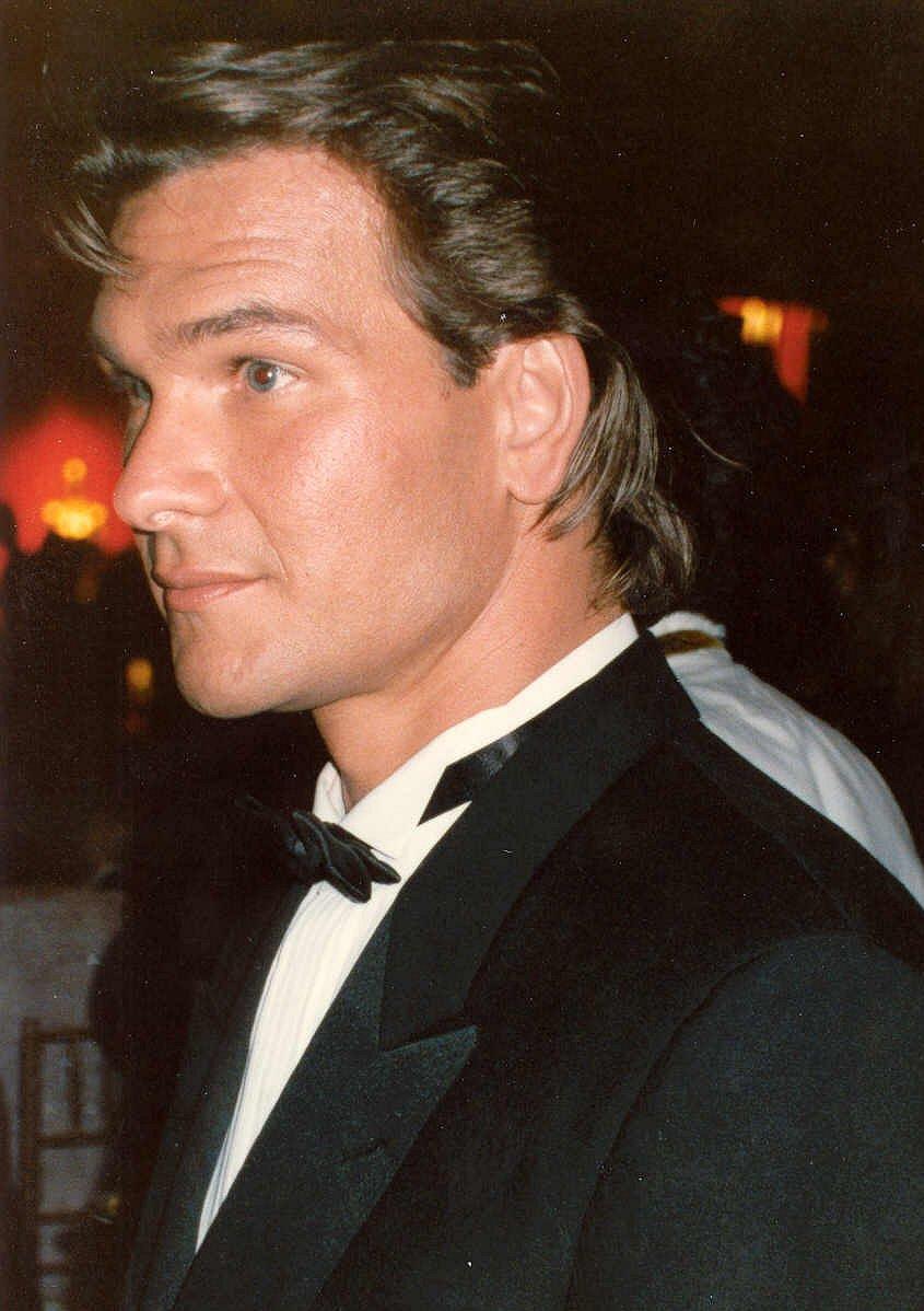 Patrick Swayze Photo (  )    ,  /  - 25