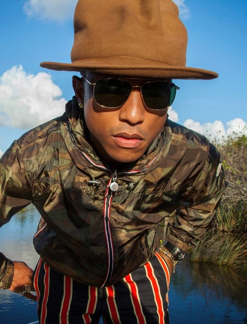 Pharrell Williams Photo (  )  - /  - 2