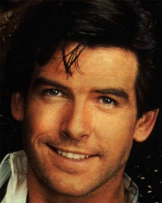 Pierce Brosnan Photo (  )   /  - 13