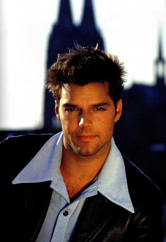 Ricky Martin Photo (  )   /  - 9