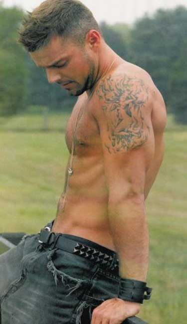 Ricky Martin Photo (  )   /  - 18