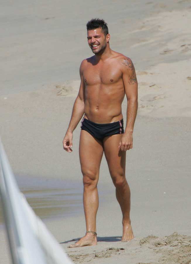 Ricky Martin Photo (  )   /  - 28