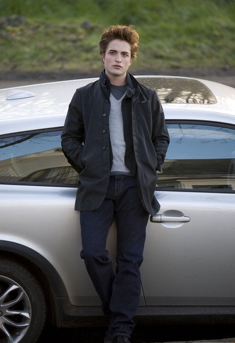 Robert Pattinson Photo (  ) ,     /  - 45