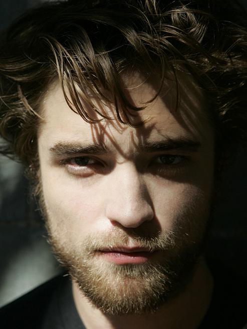 Robert Pattinson Photo (  ) ,     /  - 80