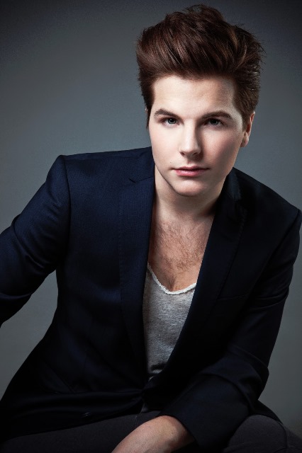 Robin Stjernberg Photo (  )  2013 