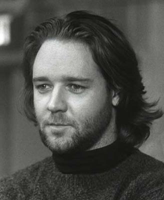 Russell Crowe Photo (  )    /  - 34