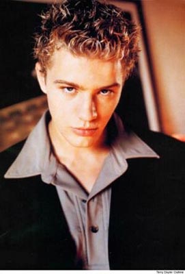 Ryan Phillippe Photo (  )    /  - 30