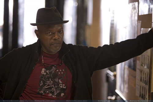 Samuel L. Jackson Photo ( .  )    /  - 16