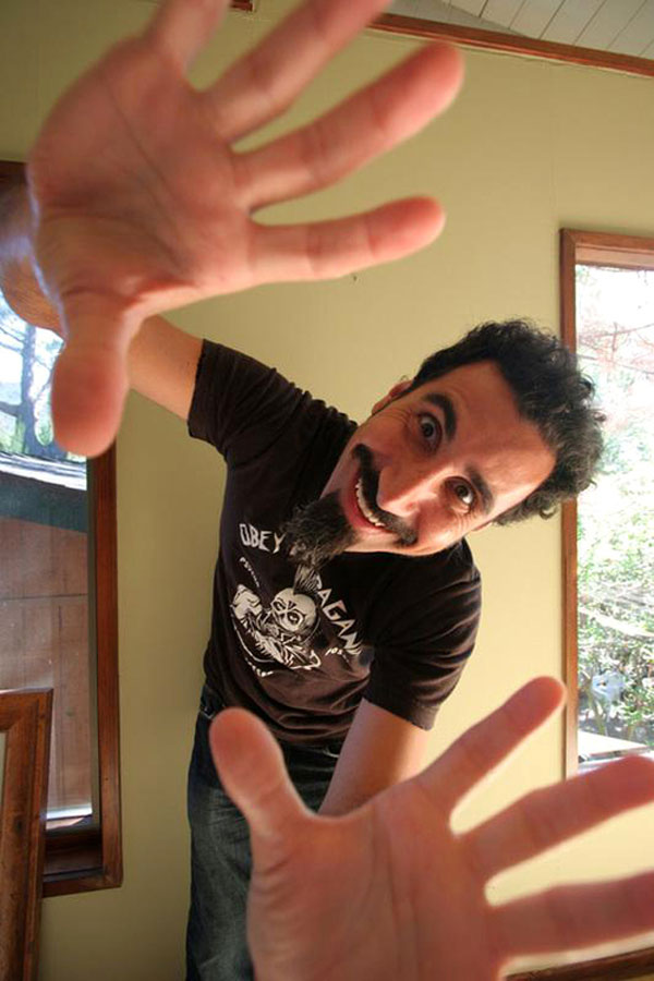 Serj Tankian Photo (  )   /  - 12