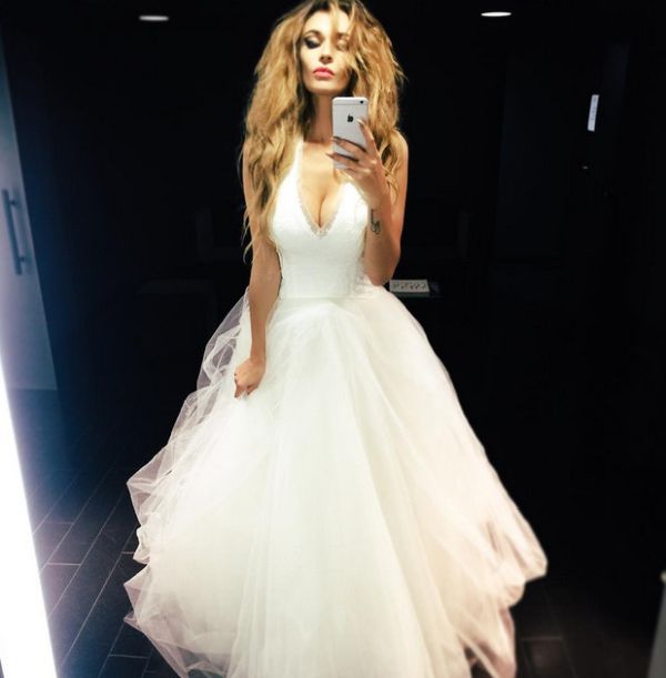    (Alyona Vodonaeva Photo)    , ,  2 /  - 98