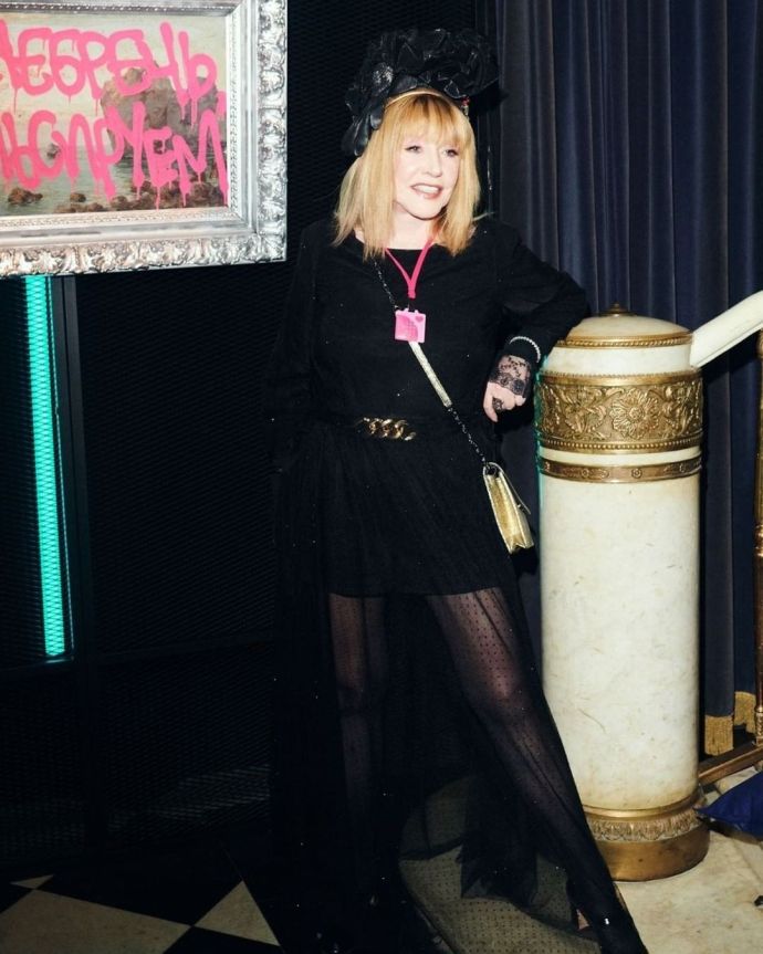    (Alla Pugacheva Photo)  ,    /  - 23
