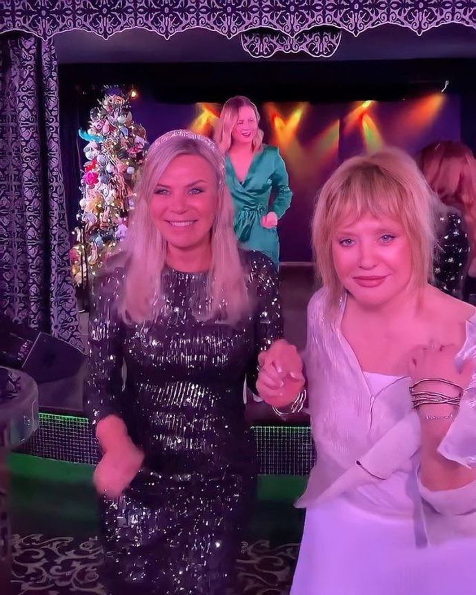    (Alla Pugacheva Photo)  ,    /  - 29